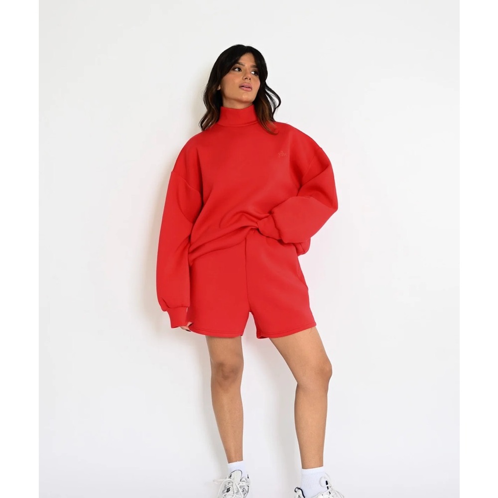 Yellow the Label red Maya Scuba Pullover